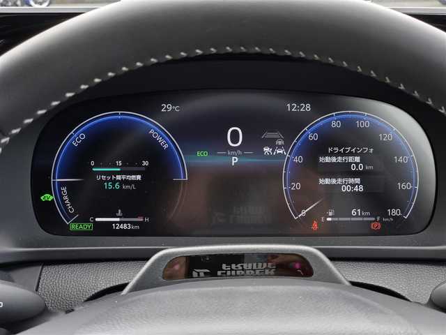 トヨタ クラウン スポーツ Z 鹿児島県 2024(令6)年 1.3万km ブラック レーダークルーズコントロール　/ビルトインＥＴＣ２．０　/ヘッドアップディスプレイ　/ガラスルーフ　/パノラミックビューモニター　/パーキングアシスト　/トヨタチームメイト　/デジタルインナーミラー/D+N席シートヒーター/エアシート/D+N席パワーシート/パワーバックドア/シートメモリー/ワイヤレス充電/プロアクティブドライビングアシスト/アドアンストドライブ(渋滞時支援)/アドバンストパーク(リモート付)/ブラインドスポットモニター/安心降車アシスト(SEA)/後方車両車両接近通知/追突防止サポート機能/前後純正ドライブレコーダー/純正アルミホイール(21インチ)/前後コーナーセンサー/Bluetoothオーディオ/フルセグテレビ/横滑り防止装置/レーンキープアシスト/プッシュスタート/スマートキー
