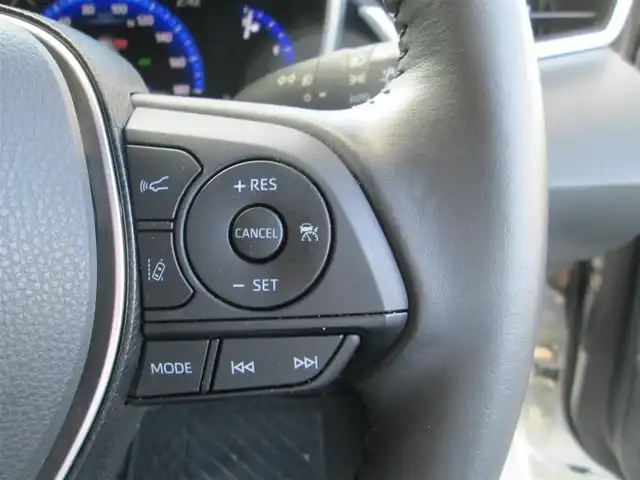 トヨタ カローラ スポーツ ハイブリッドG Z 千葉県 2020(令2)年 2.6万km ホワイトパールクリスタルシャイン ワンオーナー/純正ディスプレイオーディオ【ナビ/BT/USB】/バックカメラ/Toyota Safety Sense/LEDヘッドライト&LEDフォグランプ/純正18インチアルミホイール/レーダークルーズコントロール/レーンキープアシスト/ヘッドアップディスプレイ/ブラインドスポットモニター/クリアランスソナー/ビルトインETC/スペアキー/取扱説明書/ナビ取扱説明書/新車時保証書/トヨタ整備記録簿(R3/R4)