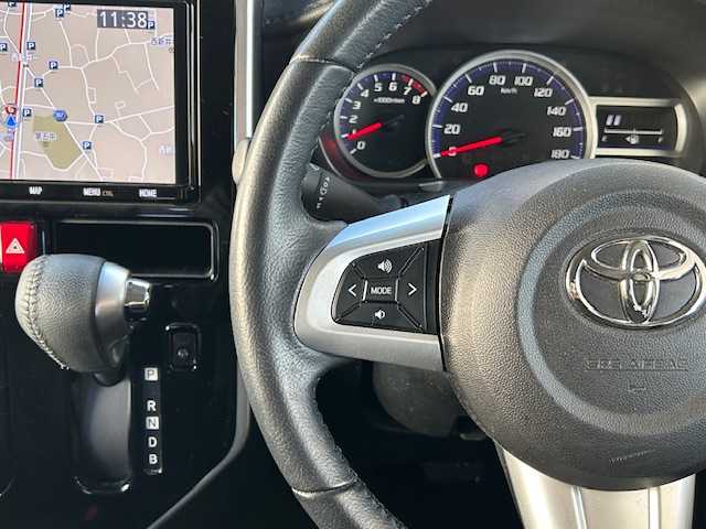 トヨタ ルーミー カスタムG－T 東京都 2019(令1)年 3.8万km ブラックマイカメタリック/パールホワイト2トーン ワンオーナー/純正SDナビフルセグTV/バックカメラ/両側パワースライドドア/衝突被害軽減システム/衝突警報機能（対車両・歩行者）/車線逸脱警報機能/誤発進抑制制御機能/先行車発進お知らせ機能/クルーズコントロール/横滑り防止装置/盗難防止装置/アイドリングストップ/パーキングアシスト/オートライト/オートマチックハイビーム/シルバー加飾付ウレタン製ステアリングホイール/ステアリングスイッチ/Bluetooth接続/シートヒータ/キーフリーシステム/スペアキー/保証書＆取扱説明書付き