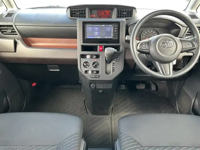 トヨタ タンク X S 岡山県 2018(平30)年 5万km ブラックマイカメタリック 登録時走行距離49404km/ワンオーナー/純正ナビ/地デジTV(AM/FM/CD/DVD/Bluetooth)/バックカメラ/両側スライドドア/ドライブレコーダー/ビルトインETC/プリクラッシュセーフティ/横滑り防止装置/アイドリングストップ/ヘッドライトレベライザー/電動格納ミラー/オートライト/純正フロアマット/プッシュスタート/スマートキー