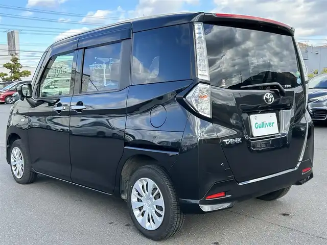 トヨタ タンク X S 岡山県 2018(平30)年 5万km ブラックマイカメタリック 登録時走行距離49404km/ワンオーナー/純正ナビ/地デジTV(AM/FM/CD/DVD/Bluetooth)/バックカメラ/両側スライドドア/ドライブレコーダー/ビルトインETC/プリクラッシュセーフティ/横滑り防止装置/アイドリングストップ/ヘッドライトレベライザー/電動格納ミラー/オートライト/純正フロアマット/プッシュスタート/スマートキー