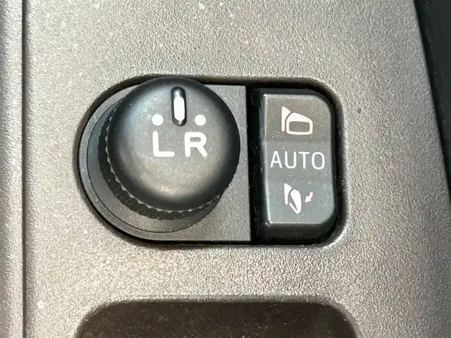 トヨタ タンク X S 岡山県 2018(平30)年 5万km ブラックマイカメタリック 登録時走行距離49404km/ワンオーナー/純正ナビ/地デジTV(AM/FM/CD/DVD/Bluetooth)/バックカメラ/両側スライドドア/ドライブレコーダー/ビルトインETC/プリクラッシュセーフティ/横滑り防止装置/アイドリングストップ/ヘッドライトレベライザー/電動格納ミラー/オートライト/純正フロアマット/プッシュスタート/スマートキー