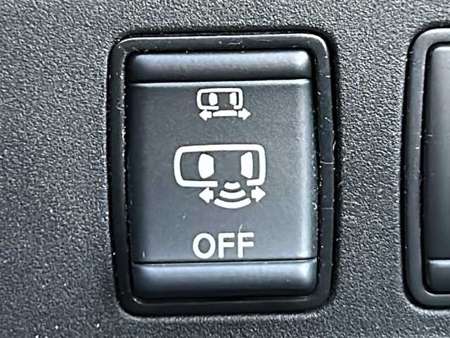 日産 セレナ e－パワー ハイウェイスター V 石川県 2022(令4)年 7.2万km ブリリアントホワイトパール 純正メモリーナビゲーション/【SD・CD・DVD・Blue-ray・Bluetooth・HDMI】/・フルセグTV/・アラウンドビューモニター/プロパイロット/ビルトレインETC/後方ドライブレコーダー/フリップダウンモニター/前席シートヒーター/ステアリングヒーター/コーナーセンサー/USB端子/LEDヘッドライト/・フォグランプ/両側パワースライド/オートライト/人工皮シートカバー/純正フロアマット/純正ドアバイザー