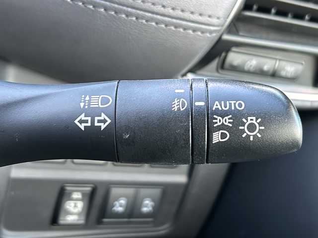 日産 セレナ e－パワー ハイウェイスター V 石川県 2022(令4)年 7.2万km ブリリアントホワイトパール 純正メモリーナビゲーション/【SD・CD・DVD・Blue-ray・Bluetooth・HDMI】/・フルセグTV/・アラウンドビューモニター/プロパイロット/ビルトレインETC/後方ドライブレコーダー/フリップダウンモニター/前席シートヒーター/ステアリングヒーター/コーナーセンサー/USB端子/LEDヘッドライト/・フォグランプ/両側パワースライド/オートライト/人工皮シートカバー/純正フロアマット/純正ドアバイザー