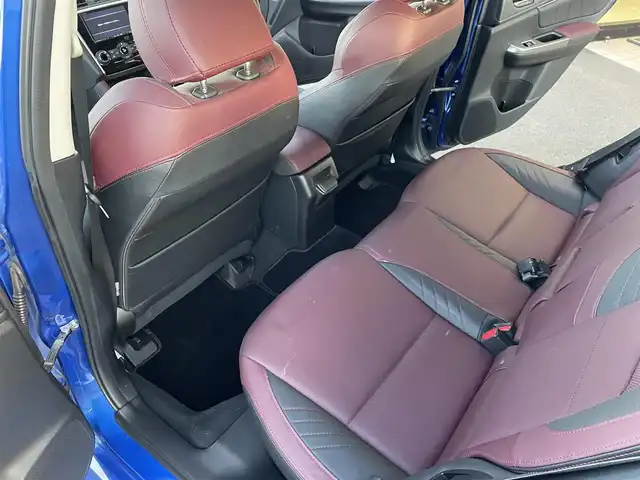 スバル レヴォーグ 1．6STIスポーツアイサイト 東京都 2016(平28)年 3.6万km 青 ７インチワイドナビ/・Bluetooth接続/・フルセグTV/STIフロントリップ/STI18インチアルミホイール/STIスポーツマフラー/STIフレキシブルタワーバー/アイサイト/・アダプティブクルーズコントロール（ACC）/・プリクラッシュブレーキ/・ツーリングアシスト/ブラインドスポットモニター/アイドリングストップ/バックカメラ/パワーシート/シートヒーター/シートメモリー機能/純正フロアマット/スマートキー/ETC