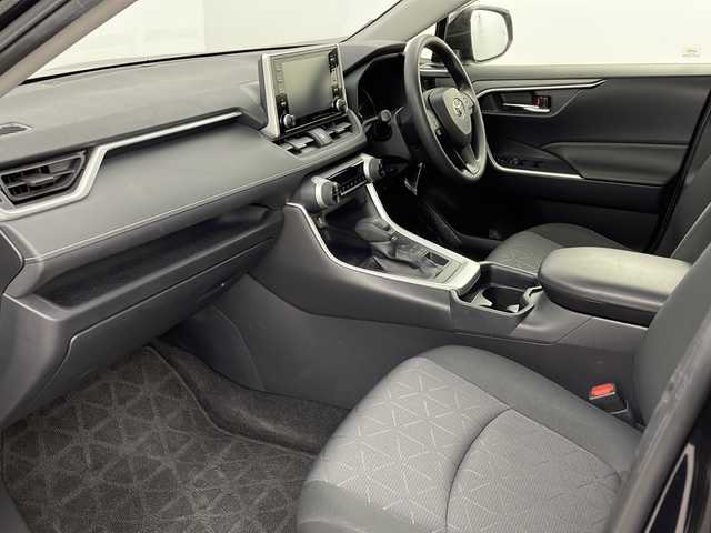 トヨタ ＲＡＶ４ X 新潟県 2021(令3)年 4.8万km アティチュードブラックマイカ 4WD/純正ナビ/　　BT/FM/AM/Miracast/バックカメラ/レーダークルーズコントロール/LEDオートライト/オートマチックハイビーム/純正17インチアルミホイール/ステアリングスイッチ/アイドリングストップ/USBポート/ブラインドスポットモニター/スマートキー/ビルトインETC