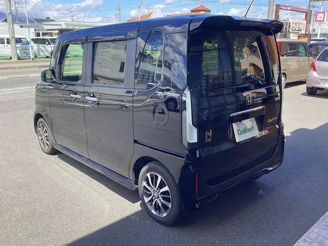 ホンダ Ｎ ＢＯＸ カスタム 栃木県 2024(令6)年 0.1万km クリスタルブラックパール ホンダセンシング/（衝突軽減ブレーキ）/（先行車発進お知らせ機能）/（歩行者事故低減ステアリング）/（路外逸脱抑制機能）/（標識認識機能）/（渋滞追従機能付きアダプティブクルーズコントロール）/（車線維持支援システム）/（誤発進抑制機能）/（後方誤発進抑制機能）/（近距離衝突軽減ブレーキ）/（急アクセル制御機能）/（パーキングセンサーシステム）/（オートハイビーム）/HondaCONNECTforGathers/カーナビ連動前後ドライブレコーダー/マルチビューカメラシステム/前席シートヒーター/両側パワースライドドア/純正フロアマット/純正ドアバイザー/取扱説明書/保証書/リモコンスペアキー×1