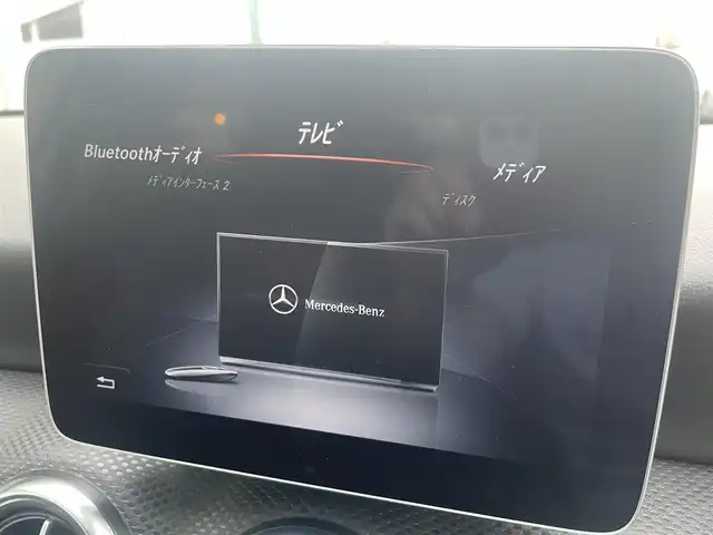 メルセデス・ベンツ Ａ１８０ 千葉県 2018(平30)年 4.8万km カルサイトホワイト ワンオーナー/レーダーセーフティパッケージ/・アクティブブレーキアシスト/・アテンションアシスト/・ブラインドスポットアシスト/・レーンキープアシスト/純正HDDナビ/フルセグTV/DVD/CD/Bluetooth/バックカメラ/ETC/前方ドラレコ/アダプティブクルーズコントロール/ハーフレザーシート/シートヒーターD/N/パワーシートD席/パドルシフト/純正アルミホイール/クリアランスソナー/パドルシフト/LEDヘッドライト/アイドリングストップ/スマートキー/スペアキー/保証書/取扱説明書