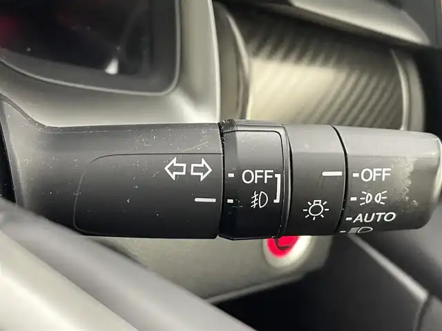 ホンダ シビック ハッチバック ホンダセンシング 熊本県 2018(平30)年 4.8万km クリスタルブラックパール ６速MT/純正7インチナビVXM-195VFi（ＣＤ・ＤＶＤ・フルセグ・ＢＴ・ＳＤ）/バックカメラ　/ビルトインＥＴＣ　/社外前方ドライブレコーダー　/前席シートヒーター　/衝突軽減ブレーキ　/レーンキープアシスト　/横滑り防止　/アイドリングストップ/純正フロアマット/純正１８インチAW/オートライト/LEDヘッドライト/スマートキー/プッシュスタート/スペアキー1本/保証書/取扱説明書