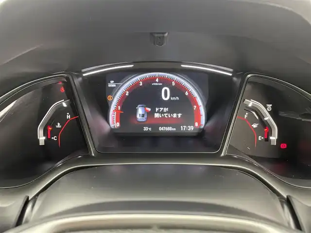 ホンダ シビック ハッチバック ホンダセンシング 熊本県 2018(平30)年 4.8万km クリスタルブラックパール ６速MT/純正7インチナビVXM-195VFi（ＣＤ・ＤＶＤ・フルセグ・ＢＴ・ＳＤ）/バックカメラ　/ビルトインＥＴＣ　/社外前方ドライブレコーダー　/前席シートヒーター　/衝突軽減ブレーキ　/レーンキープアシスト　/横滑り防止　/アイドリングストップ/純正フロアマット/純正１８インチAW/オートライト/LEDヘッドライト/スマートキー/プッシュスタート/スペアキー1本/保証書/取扱説明書