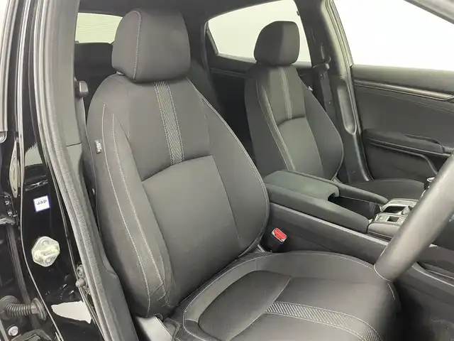 ホンダ シビック ハッチバック ホンダセンシング 熊本県 2018(平30)年 4.8万km クリスタルブラックパール ６速MT/純正7インチナビVXM-195VFi（ＣＤ・ＤＶＤ・フルセグ・ＢＴ・ＳＤ）/バックカメラ　/ビルトインＥＴＣ　/社外前方ドライブレコーダー　/前席シートヒーター　/衝突軽減ブレーキ　/レーンキープアシスト　/横滑り防止　/アイドリングストップ/純正フロアマット/純正１８インチAW/オートライト/LEDヘッドライト/スマートキー/プッシュスタート/スペアキー1本/保証書/取扱説明書