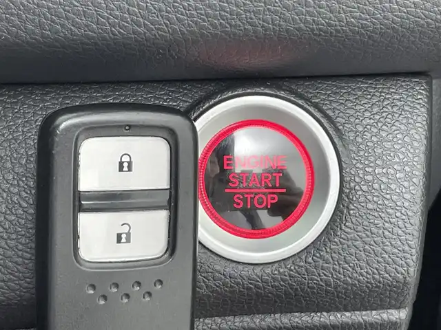 ホンダ シビック ハッチバック ホンダセンシング 熊本県 2018(平30)年 4.8万km クリスタルブラックパール ６速MT/純正7インチナビVXM-195VFi（ＣＤ・ＤＶＤ・フルセグ・ＢＴ・ＳＤ）/バックカメラ　/ビルトインＥＴＣ　/社外前方ドライブレコーダー　/前席シートヒーター　/衝突軽減ブレーキ　/レーンキープアシスト　/横滑り防止　/アイドリングストップ/純正フロアマット/純正１８インチAW/オートライト/LEDヘッドライト/スマートキー/プッシュスタート/スペアキー1本/保証書/取扱説明書
