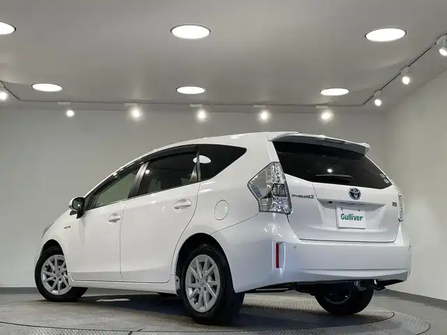トヨタ プリウス α G 愛知県 2012(平24)年 6.3万km ホワイトパールクリスタルシャイン 純正ＳＤナビ(NSZT-W62G)/（Bluetooth/フルセグTV/ＣＤ・ＤＶＤ再生/SD)/バックカメラ　/コーナーセンサー　/ビルトインＥＴＣ　/ＬＥＤヘッドライト　/クルーズコントロール/ヘッドライトウォッシャー　/プッシュスタート　/　　-スマートキー/純正フロアマット　/シートカバー　
