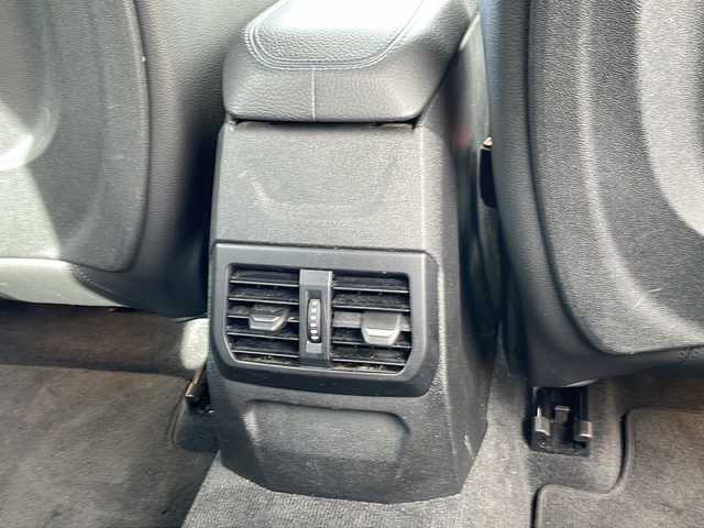 ＢＭＷ １１８ｄ Mスポーツ EDジョイ+ 東京都 2020(令2)年 5.5万km アルピンホワイトⅢ ワンオーナー/新車時保証書　取扱説明書/ドライビングアシスト/インテリジェントセーフティー/レーンチェンジウォーニング/レーンディパーチャーウォーニング/アダプティブクルーズコントロール/アイドリングストップ/純正HDDナビ/USB/BT/ScreenMirroring/バックカメラ　ルームミラー内臓ETC/ドライブレコーダー【前後】/置く充電/運転席メモリー付パワーシート/LEDヘッドライト/オートライト/パワーバックドア/スマートキー×２/革巻きハンドル/コーナーセンサー/純正18インチアルミ