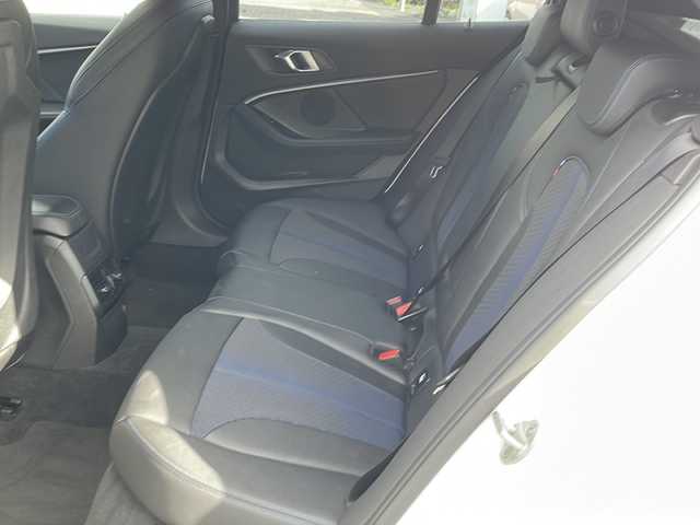 ＢＭＷ １１８ｄ Mスポーツ EDジョイ+ 東京都 2020(令2)年 5.5万km アルピンホワイトⅢ ワンオーナー/新車時保証書　取扱説明書/ドライビングアシスト/インテリジェントセーフティー/レーンチェンジウォーニング/レーンディパーチャーウォーニング/アダプティブクルーズコントロール/アイドリングストップ/純正HDDナビ/USB/BT/ScreenMirroring/バックカメラ　ルームミラー内臓ETC/ドライブレコーダー【前後】/置く充電/運転席メモリー付パワーシート/LEDヘッドライト/オートライト/パワーバックドア/スマートキー×２/革巻きハンドル/コーナーセンサー/純正18インチアルミ