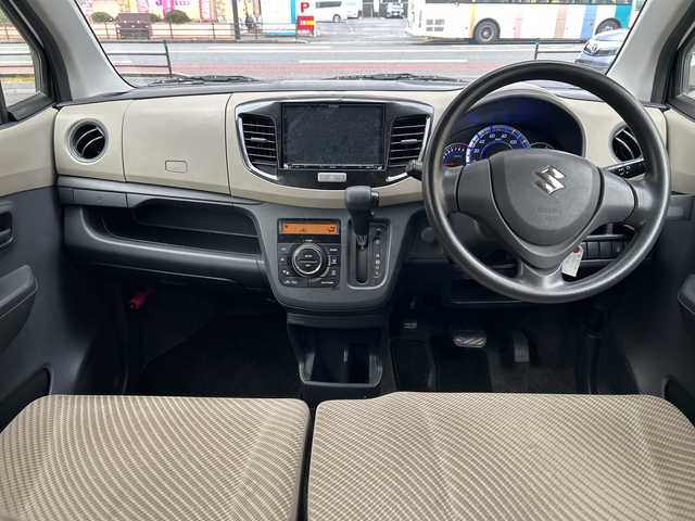 スズキ ワゴンＲ FX 福岡県 2013(平25)年 9.8万km シルキーシルバーメタリック 純正フロアマット/アイドリングストップ