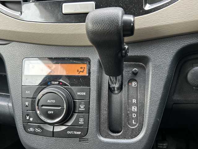 スズキ ワゴンＲ FX 福岡県 2013(平25)年 9.8万km シルキーシルバーメタリック 純正フロアマット/アイドリングストップ