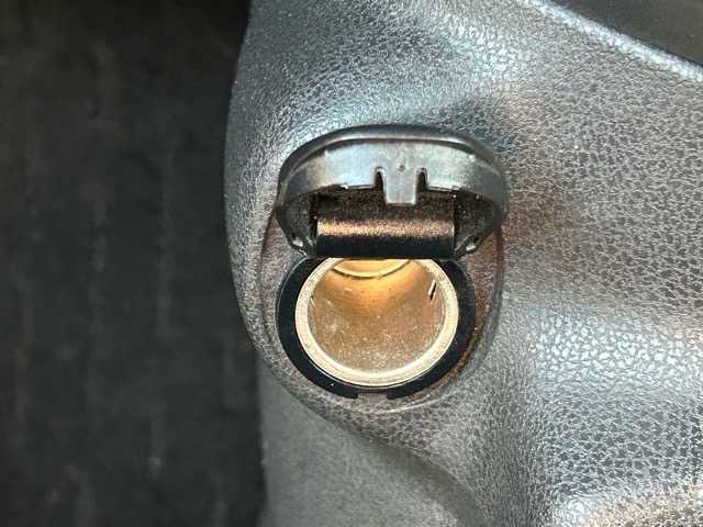 日産 ノート e－パワー X 千葉県 2018(平30)年 5.9万km ダークメタルグレー 純正ナビ/CD/DVD/Bluetooth/フルセグTV/バックカメラ/ETC/エマージェンシーブレーキ/車線逸脱警報/車両接近通報装置/オートハイビーム/プッシュスタート/スマートキー/スペアキー/純正15インチアルミホイール/保証書・取扱説明書/ナビ取扱説明書