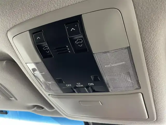 トヨタ ランドクルーザー プラド TX Lパッケージ ブラックED 大分県 2020(令2)年 3.4万km ブラック 4WD/トヨタセーフティセンス/　・プリクラッシュセーフティ/　・レーンディパーチャーアラート/　・オートマチックハイビーム/　・レーダークルーズコントロール/　・ロードサインアシスト/ムーンルーフ/社外メモリナビ/（CD/DVD/Bt/フルセグTV）/バックカメラ/LEDオートライト/フォグランプ/レザーシート/パワーシート/シートヒーター/エアシート/純正18インチアルミホイール/ルーフレール/アイドリングストップ/スマートキー/ビルトインETC2/保証書・取扱説明書/スペアキー