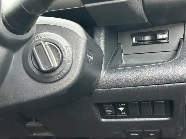 日産 セレナ ハイウェイスター 東京都 2007(平19)年 19.4万km ホワイトパール △ワンオーナー/△純正HDDナビ/　CD/DVD/MSV/BT/AUX/△バックカメラ・サイドカメラ/△ETC/△ドライブレコーダー/△ABS/△電格ミラー/△純正HIDヘッドライト/△オートライト/△純正フォグ/△ステアリングスイッチ/△ISOFIX/△ドアバイザー/△AC100V電源/△フロアマット/△革巻きステアリング