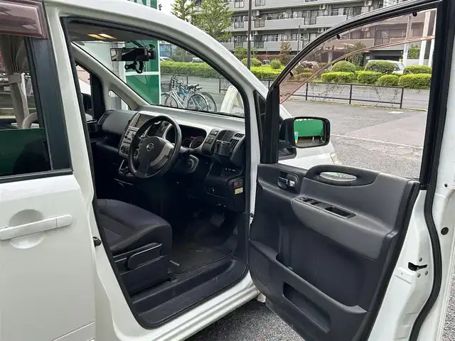 日産 セレナ ハイウェイスター 東京都 2007(平19)年 19.4万km ホワイトパール △ワンオーナー/△純正HDDナビ/　CD/DVD/MSV/BT/AUX/△バックカメラ・サイドカメラ/△ETC/△ドライブレコーダー/△ABS/△電格ミラー/△純正HIDヘッドライト/△オートライト/△純正フォグ/△ステアリングスイッチ/△ISOFIX/△ドアバイザー/△AC100V電源/△フロアマット/△革巻きステアリング