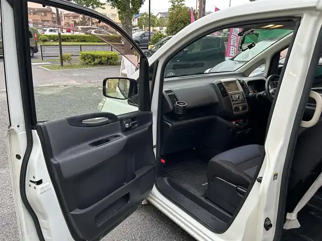 日産 セレナ ハイウェイスター 東京都 2007(平19)年 19.4万km ホワイトパール △ワンオーナー/△純正HDDナビ/　CD/DVD/MSV/BT/AUX/△バックカメラ・サイドカメラ/△ETC/△ドライブレコーダー/△ABS/△電格ミラー/△純正HIDヘッドライト/△オートライト/△純正フォグ/△ステアリングスイッチ/△ISOFIX/△ドアバイザー/△AC100V電源/△フロアマット/△革巻きステアリング