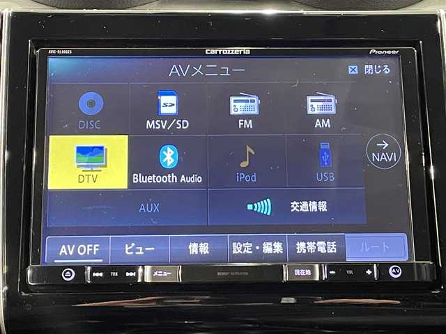 スズキ スイフト RSt 愛知県 2017(平29)年 6.1万km ピュアホワイトP ＳＤナビ　/Bluetooth/TV/CD/オートクルーズコントロール　/ドライブレコーダー　/ビルトインＥＴＣ２．０　/ＭＴモード付ＡＴ　/シートヒーター　/衝突被害軽減システム　/レーンキープアシスト/横滑り防止システム　/オートＬＥＤヘッドライト/フォグランプ/純正フロアマット