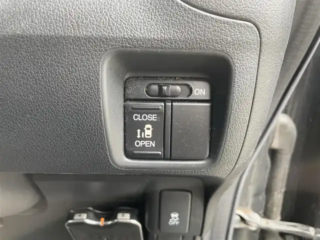 ホンダ Ｎ ＢＯＸ カスタム G Lパッケージ 山形県 2012(平24)年 8万km クリスタルブラックパール (株)IDOMが運営する【じしゃロン山形店】の自社ローン専用車両になります。こちらは現金またはオートローンご利用時の価格です。自社ローンご希望の方は別途その旨お申付け下さい。/純正オーディオ/・AUX/・USB/・CD/・AM/・FM/ETC/ISOFIX/電動格納ミラー