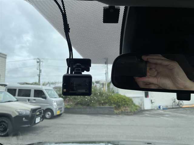 トヨタ エスクァイア Xi 神奈川県 2016(平28)年 4.9万km 黒
