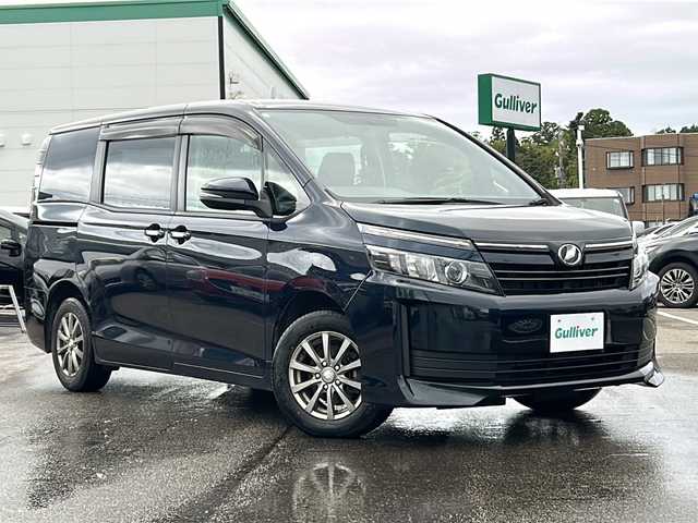 トヨタ ヴォクシー X 石川県 2016(平28)年 10.5万km ブラッキッシュアゲハガラスフレーク 純正SDナビゲーション/【Bluetooth・SD・CD・地デジ・DS】/片側パワースライドドア/バックカメラ/LEDヘッドライト/・オートライト/MTモード付AT/ビルトインETC/キーレス/・リモコンキー/アイドリングストップ/電格ウインカーミラー/3列シート/・チップアップシート/・布シート/純正マット/ドアバイザー/保証書/取扱説明書