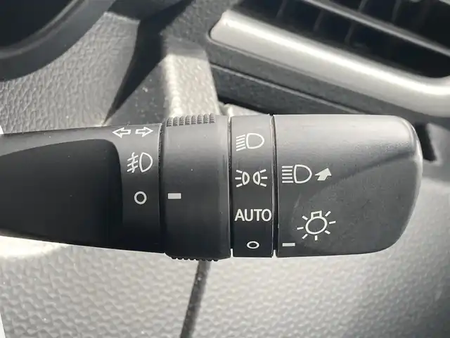 トヨタ タンク カスタムG－T 島根県 2019(令1)年 2.7万km ファイアークォーツレッドM ワンオーナー /ディーラーSDナビ(CD/DVD/BT/フルセグ)/バックカメラ/プリクラッシュセーフティー/レーントレーシングアシスト/オートハイビーム/クルーズコントロール/オートライト/前席シートヒーター /両側パワースライドドア /前後ドライブレコーダー/LEDヘッドライト/純正ドアバイザー