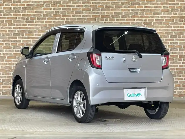 トヨタ ピクシスエポック G SAⅢ 岩手県 2022(令4)年 0.5万km ブライトシルバーM ４WD/スマートアシスト３/衝突回避支援ブレーキ/車線逸脱警報/誤発進抑制機能/ハイビームアシスト/標識認識機能/横滑り防止装置/コーナーセンサー/アイドリングストップ/シートヒーター/LEDヘッドライト/ヘッドライトレベライザー/純正ナビ/（CD/DVD/フルセグ/SD/Bluetooth）/バックカメラ/オートエアコン/純正14インチアルミホイール