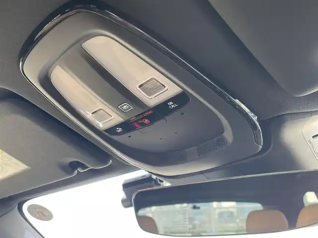 ボルボ ボルボ ＸＣ６０ B5 AWD インスクリプション 東京都 2021(令3)年 3.6万km パール 純正ナビ/360°カメラ/フルセグTV/アダプティブクルーズコントロール/ステアリングスイッチ/フルオートエアコン/シートヒーター/本革シート/オートライト/ドライブレコーダー/電動パワーシート/パワーバックドア/純正LEDヘッドライト