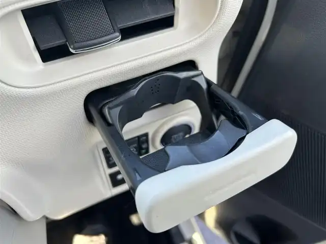 ダイハツ ムーヴ キャンバス G メイクアップ リミテッド　SAⅢ 島根県 2020(令2)年 3.4万km パールホワイトⅢ/ナチュラルベージュマイカメタリック 2トーン 登録時走行距離33895km/ワンオーナー/純正ナビ【NMZK-W70D】/・フルセグ/・CD/DVD/・Bluetooth/・ipod/・SD/衝突警報装置/全方位モニター/バックカメラ/両側電動スライドドア/スマートキー/プッシュスタート/ETC/純正ドライブレコーダー/横滑り防止装置/オートライト/LEDヘッドライト/オートハイビーム
