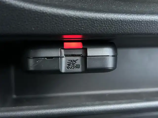ダイハツ ムーヴ キャンバス G メイクアップ リミテッド　SAⅢ 島根県 2020(令2)年 3.4万km パールホワイトⅢ/ナチュラルベージュマイカメタリック 2トーン 登録時走行距離33895km/ワンオーナー/純正ナビ【NMZK-W70D】/・フルセグ/・CD/DVD/・Bluetooth/・ipod/・SD/衝突警報装置/全方位モニター/バックカメラ/両側電動スライドドア/スマートキー/プッシュスタート/ETC/純正ドライブレコーダー/横滑り防止装置/オートライト/LEDヘッドライト/オートハイビーム