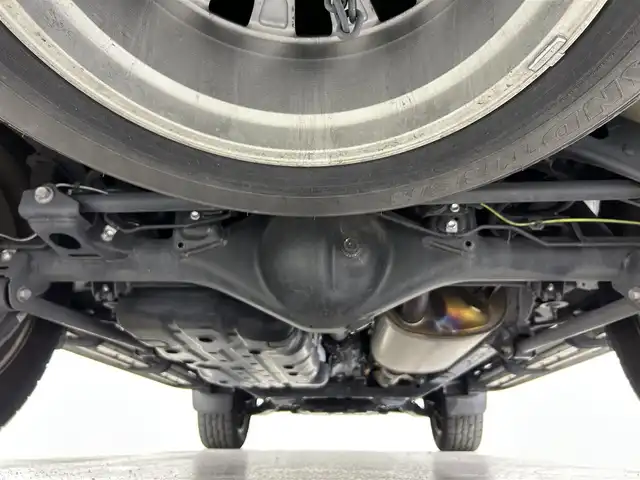 トヨタ ランドクルーザー プラド TX Lパッケージ 佐賀県 2018(平30)年 7.1万km ブラック ワンオーナー/純正9インチナビ/フルセグ/Bluetooth/CD/DVD/バックカメラ/ビルトインETC/ドライブレコーダー/衝突被害軽減システム/レーダークルーズコントロール/レーンアシスト/クリアランスソナー/LEDヘッドライト/フォグランプ/オートライト/オートマチックハイビーム/運転席・助手席パワーシート/運転席・助手席シートベンチレーション/電動格納サードシート/純正フロアマット/純正サイドステップ/ジュ運勢19インチアルミホイール