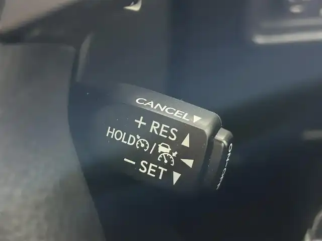 トヨタ ランドクルーザー プラド TX Lパッケージ 佐賀県 2018(平30)年 7.1万km ブラック ワンオーナー/純正9インチナビ/フルセグ/Bluetooth/CD/DVD/バックカメラ/ビルトインETC/ドライブレコーダー/衝突被害軽減システム/レーダークルーズコントロール/レーンアシスト/クリアランスソナー/LEDヘッドライト/フォグランプ/オートライト/オートマチックハイビーム/運転席・助手席パワーシート/運転席・助手席シートベンチレーション/電動格納サードシート/純正フロアマット/純正サイドステップ/ジュ運勢19インチアルミホイール