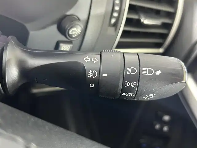 トヨタ ランドクルーザー プラド TX Lパッケージ 佐賀県 2018(平30)年 7.1万km ブラック ワンオーナー/純正9インチナビ/フルセグ/Bluetooth/CD/DVD/バックカメラ/ビルトインETC/ドライブレコーダー/衝突被害軽減システム/レーダークルーズコントロール/レーンアシスト/クリアランスソナー/LEDヘッドライト/フォグランプ/オートライト/オートマチックハイビーム/運転席・助手席パワーシート/運転席・助手席シートベンチレーション/電動格納サードシート/純正フロアマット/純正サイドステップ/ジュ運勢19インチアルミホイール