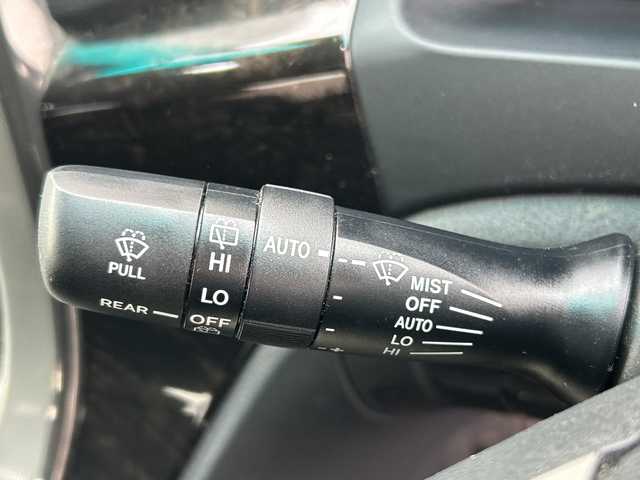 トヨタ ヴェルファイア 2．4Z Gエディション 千葉県 2013(平25)年 11.5万km ホワイトパールクリスタルシャイン ナビＮＨＺＮ－Ｘ６２Ｇ　バックカメラ　ＥＴＣ　Ｂｔ　フルセグＴＶ　ＣＤ　ＤＶＤ　ドライブレコーダー　パワーシート　　両側パワースライドドア　エアロ　純正１８アルミホイール　前後コーナーセンサー