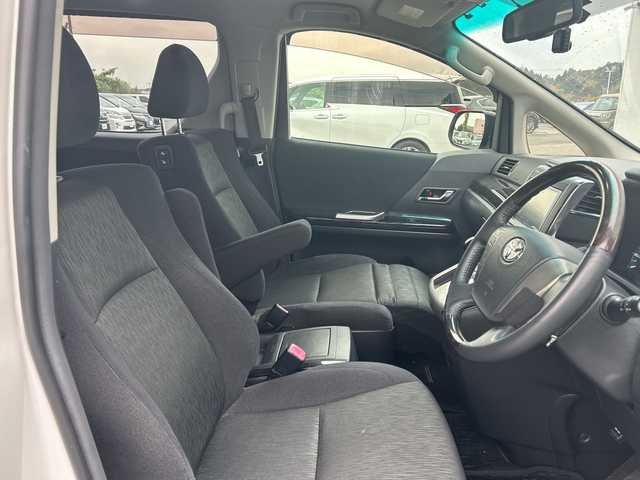 トヨタ ヴェルファイア 2．4Z Gエディション 千葉県 2013(平25)年 11.5万km ホワイトパールクリスタルシャイン ナビＮＨＺＮ－Ｘ６２Ｇ　バックカメラ　ＥＴＣ　Ｂｔ　フルセグＴＶ　ＣＤ　ＤＶＤ　ドライブレコーダー　パワーシート　　両側パワースライドドア　エアロ　純正１８アルミホイール　前後コーナーセンサー