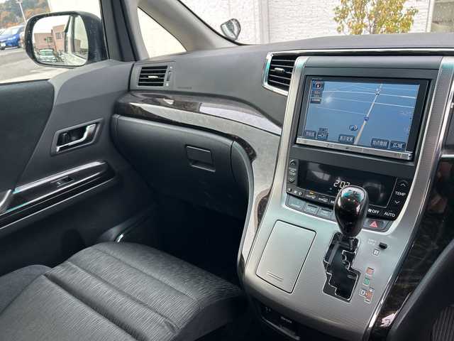 トヨタ ヴェルファイア 2．4Z Gエディション 千葉県 2013(平25)年 11.5万km ホワイトパールクリスタルシャイン ナビＮＨＺＮ－Ｘ６２Ｇ　バックカメラ　ＥＴＣ　Ｂｔ　フルセグＴＶ　ＣＤ　ＤＶＤ　ドライブレコーダー　パワーシート　　両側パワースライドドア　エアロ　純正１８アルミホイール　前後コーナーセンサー