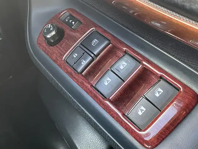 トヨタ ノア Si 長野県 2014(平26)年 9.7万km ボルドーマイカメタリック (株)IDOMが運営する【じしゃロン長野店】の自社ローン専用車両になります。こちらは現金またはオートローンご利用時の価格です。自社ローンご希望の方は別途その旨お申付け下さい /純正ＳＤナビ/（フルセグＴＶ/Ｂｌｕｅｔｏｏｔｈ接続/ＣＤ/ＤＶＤ/ミュージックサーバー）/両側パワースライドドア/バックカメラ/ＥＴＣ/プッシュスタート＆スマートキー/オートライト/ＬＥＤヘッドライト