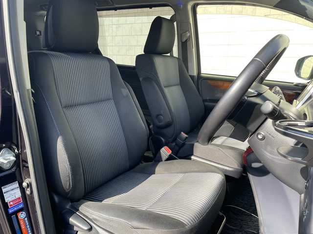 トヨタ ノア Si 長野県 2014(平26)年 9.7万km ボルドーマイカメタリック (株)IDOMが運営する【じしゃロン長野店】の自社ローン専用車両になります。こちらは現金またはオートローンご利用時の価格です。自社ローンご希望の方は別途その旨お申付け下さい /純正ＳＤナビ/（フルセグＴＶ/Ｂｌｕｅｔｏｏｔｈ接続/ＣＤ/ＤＶＤ/ミュージックサーバー）/両側パワースライドドア/バックカメラ/ＥＴＣ/プッシュスタート＆スマートキー/オートライト/ＬＥＤヘッドライト