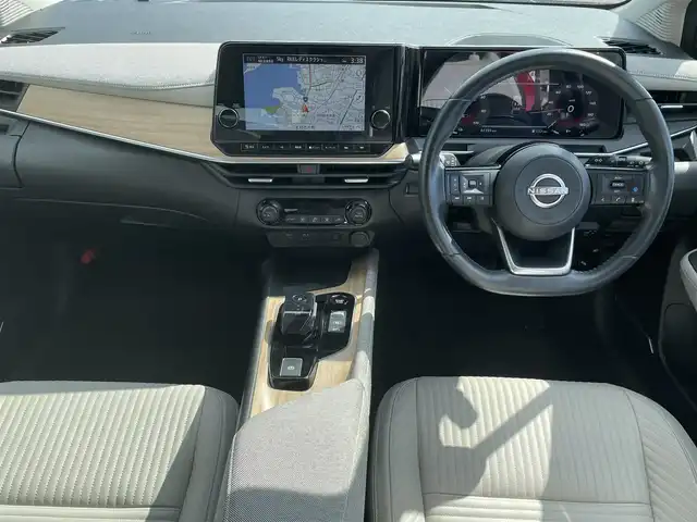 日産 オーラ G レザーエディション 長崎県 2022(令4)年 6.2万km ガーネットレッド/スーパーブラック 2トーン 全方位カメラ/ホワイトレザーシート/プロパイロット/ＢＯＳＥサウンド/エマージェンシーブレーキ/レーンキープアシスト/ブラインドスポットモニター/スマートキー/デジタルインナーミラー/クリアランスソナー/ＥＴＣ２．０/ドライブレコーダー/ステアリングスイッチ/レーダークルーズコントロール/レーンキープアシスト/LEDヘッドライト/オートライト