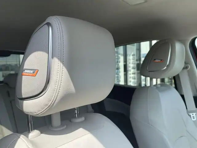 日産 オーラ G レザーエディション 長崎県 2022(令4)年 6.2万km ガーネットレッド/スーパーブラック 2トーン 全方位カメラ/ホワイトレザーシート/プロパイロット/ＢＯＳＥサウンド/エマージェンシーブレーキ/レーンキープアシスト/ブラインドスポットモニター/スマートキー/デジタルインナーミラー/クリアランスソナー/ＥＴＣ２．０/ドライブレコーダー/ステアリングスイッチ/レーダークルーズコントロール/レーンキープアシスト/LEDヘッドライト/オートライト