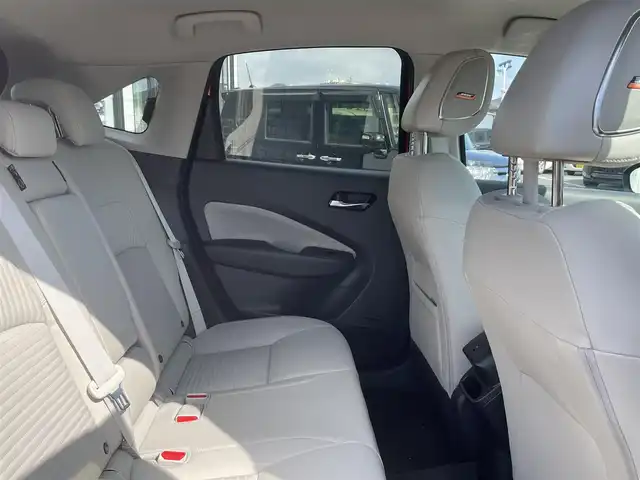 日産 オーラ G レザーエディション 長崎県 2022(令4)年 6.2万km ガーネットレッド/スーパーブラック 2トーン 全方位カメラ/ホワイトレザーシート/プロパイロット/ＢＯＳＥサウンド/エマージェンシーブレーキ/レーンキープアシスト/ブラインドスポットモニター/スマートキー/デジタルインナーミラー/クリアランスソナー/ＥＴＣ２．０/ドライブレコーダー/ステアリングスイッチ/レーダークルーズコントロール/レーンキープアシスト/LEDヘッドライト/オートライト