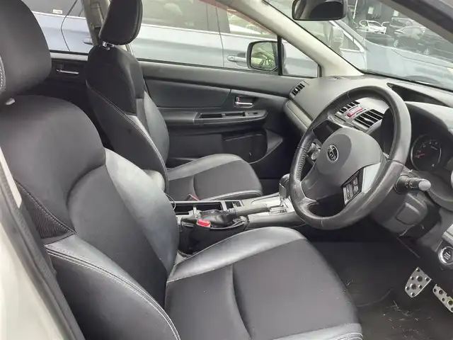 スバル インプレッサ スポーツ 2．0i－S 茨城県 2012(平24)年 8.4万km サテンホワイトパール 社外ナビ/バックカメラ/フルセグ/ETC/パワーシート/ハーフレザーシート/純正15インチAW/LEDヘッドライト/スマートキー/プッシュスタート