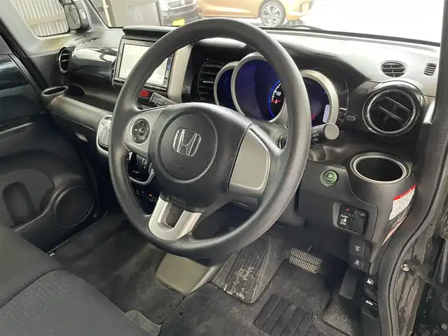 ホンダ Ｎ ＢＯＸ カスタム G Lパッケージ 秋田県 2016(平28)年 9.4万km スマートブラック (株)IDOMが運営する【じしゃロン 秋田店】の自社ローン専用車両になります。こちらは現金またはオートローンご利用時の価格です。自社ローンご希望の方は別途その旨お申付け下さい/メモリナビ/ワンセグテレビ/バックカメラ/ウィンカーミラー/ドアバイザー/プッシュスタート/片側パワースライドドア/ETC/シートヒーター/スマートキー
