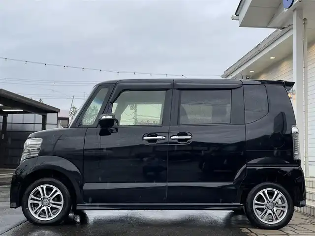 ホンダ Ｎ ＢＯＸ カスタム G Lパッケージ 秋田県 2016(平28)年 9.4万km スマートブラック (株)IDOMが運営する【じしゃロン 秋田店】の自社ローン専用車両になります。こちらは現金またはオートローンご利用時の価格です。自社ローンご希望の方は別途その旨お申付け下さい/メモリナビ/ワンセグテレビ/バックカメラ/ウィンカーミラー/ドアバイザー/プッシュスタート/片側パワースライドドア/ETC/シートヒーター/スマートキー