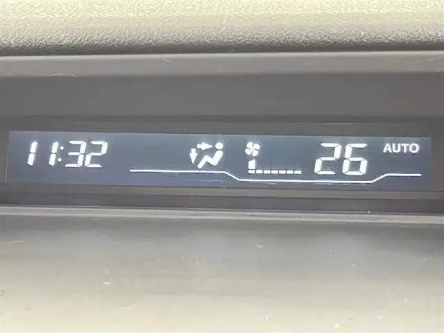 ホンダ ステップワゴン スパーダ Z クールスピリット 千葉県 2014(平26)年 9.2万km プレミアムスパークルブラックパール フリップダウンモニター/純正7インチSDナビ/CD DVD MSV BT フルセグ/バックカメラ/両側パワースライドドア/クルーズコントロール/パドルシフト/ハーフレザー/純正17インチアルミホイール/HIDオートライト/革巻きステアリング/ステアリングスイッチ/純正フロアマット/ドアバイザー/スマートキー/ビルトインETC